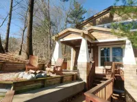 PJ's Cedar Cabin - Luxury-Rustic at its Best!