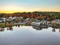 Walk to Weddings Venues Shops, Dining, Coffee, Dogs ok, Stay 2 Get One Free! Hotels in Meredith