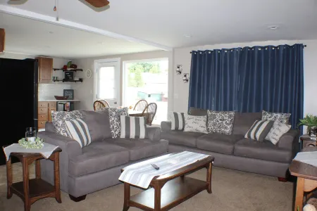 Amish Country Get-away in the heart of Sugarcreek!