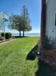 2 BR Cottage on the Sandy Beaches of Lake Huron- Greenbush- Sunrise Side Hotel dekat Harrisville State Park
