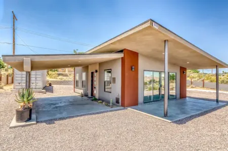 Luxurious STUDIO 19 - Quiet - Views  - Town in 5 mins - JTNP - in  8 minutes