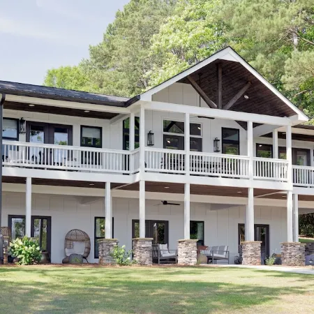 Private Lakefront Retreat with SpaCruzzi, Fire Pit and Serene Views