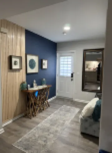 Modern beach apartment 1.0 mile to the beach...