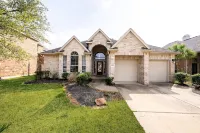 Unique Restful 3BR @Waterview Hotels near Cypress Lakes Golf Course