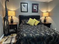 A perfect little getaway!  Centrally located, fully equipped! Pet Friendly too!