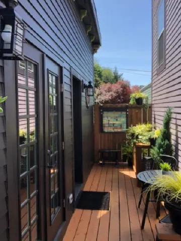 Tiny House Near Downtown Astoria