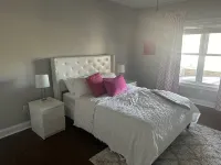 Beautiful lakefront home on over an acre with lots of room, views, and amenities Hotels in Hartwell