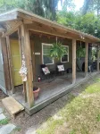 Great One Room with Full Bath Guest House!