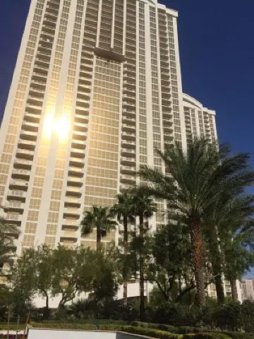 Signature at MGM 1BR balcony suite, tower 1. <br>
