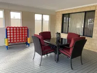 Central 3 Bed home with pool, EV Charger and unlimited free Wi-Fi