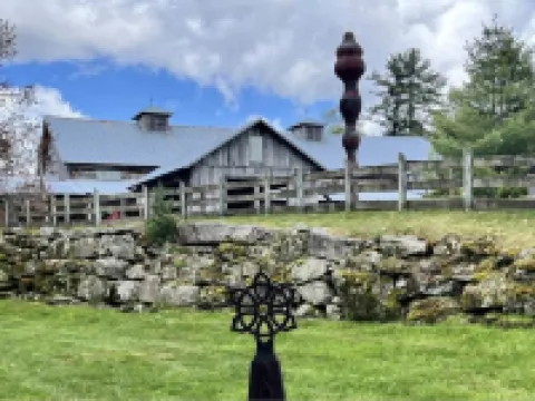 IN TOWN! 2 Blocks From Main Street. 2 Bedrooms/2 Baths. Free WiFi. Sleeps 4. Hotels in Highlands