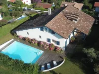 Villa D'exception Avec Piscine et vue Pyrénées 6 Chambres Hotels in Ciboure