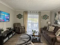 The Brave's 1st Base 2BD-2BTH, Free PRK, 5 min walk to Truist Park & The Roxy