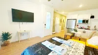 Sequoia Riverway Studio, Visalia Central Nest, 45 minutes to Sequoia Visitor Hotel dekat The Tumblers