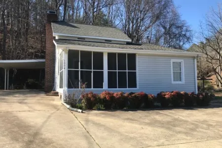 Tranquil Country Home with Beautiful Crowders Mountain View