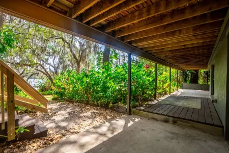 ☆Spacious Waterfront Oasis☆ Private Dock & Balcony