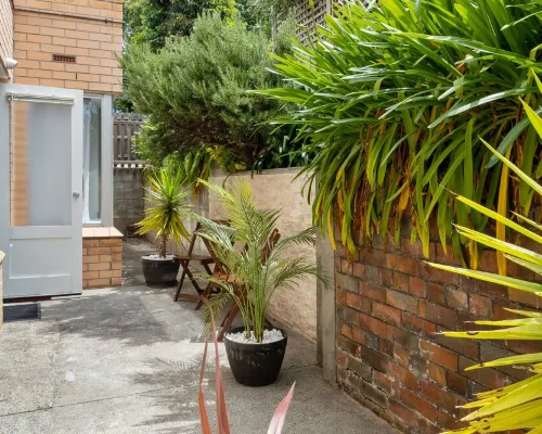 Modern Luxurious Living With Your Own Parking Spot Hotels in Sandy Bay