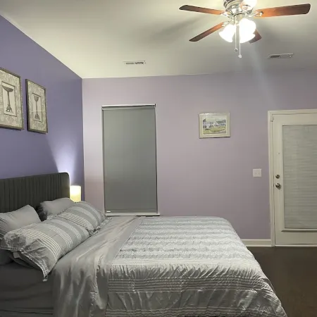 Spacious 3 level Townhome in prime location! Tvs & fans in all 4 bedrooms!!