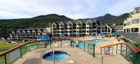 Luxury Home On Loon Mtn Home,  Spectacular Mountain Views, Pool/Spa access incl - Mountain view
