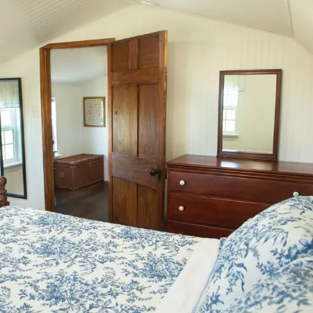 On farm cottage with mountain views.