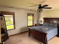 Coldwater Lake Spacious Lake Drive Getaway