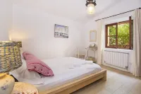 Villa With Private Pool with Sea Views . Homely  traditional majorcan house