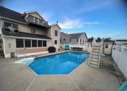 Brigantine Private Oasis w/ 3 Bedroom+Loft & Inground pool w/slide *Pet Friendly