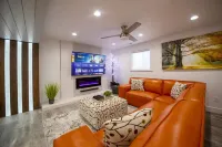 Natures Best Modern - Amazing GETAWAY, 2- Person LED Shower, 75" TV, King Bed