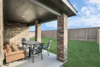 Rammies Exquisite Home With Pool Access