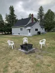 Perfect Up North getaway for groups near lakes, beaches, woods and trails!