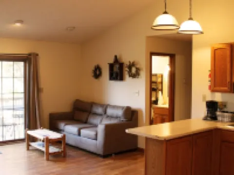 Winetrail Cabin - SIU, Giant City SP, Shawnee Forest, & Cedar Lake minutes away! Hotels in Makanda