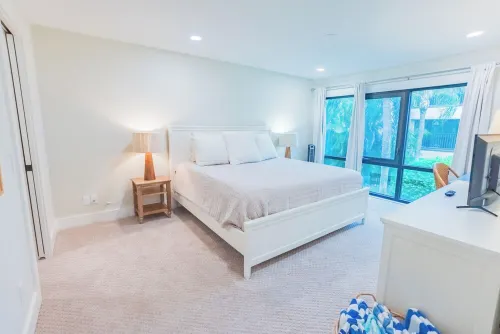 Fully Renovated Condo: Beach Views, Pool, Pickleball & Kid Friendly