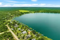 Lake House Getaway on Silver Lake Near Panama City Beach, FL & Marianna, FL