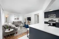 Relaxing Downtown Plymouth Bungalow, centrally-located for up to 6 guests