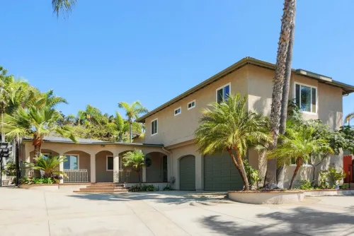 Remodeled Modern Home w/Hot Tub. 10 mins. To Beach Hôtels à : Encinitas