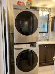 Cozy Modern 2 Bedrooms Apartment Close to Boston