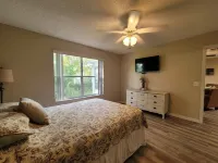 3Bedroom w/2 Seater Golf Cart