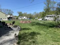 Lots of Space! Central to St Charles and STL. Newly Remodeled. Large Backyard! Hotels near Missouri Lottery Regional Office