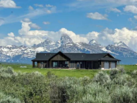 Stunning view of the Tetons - Tetonia Base Camp
