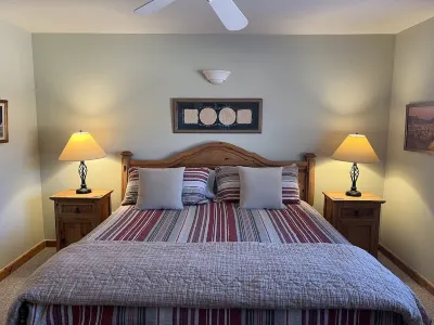 Dog Friendly 2B/2Ba Townhome near Moab Golf Course