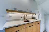 Luxury Glamping Dome “Sol” in countryside with hot/tub near Hot Springs