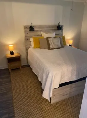 Discover Mississippi State U within 4 mins! Cozy 1-bedroom awaits.