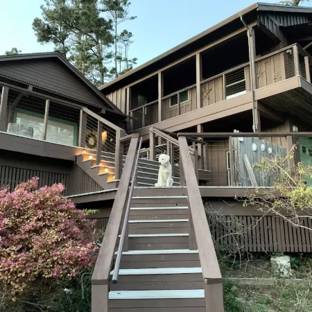 Ocean & River View EVC Hot & Cold Tubs Outdoor Shower Walk to Town Dog Friendly