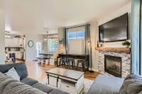 Spacious 6 Bd Home -Old Town: Breweries + Trails! - 3 stjerner