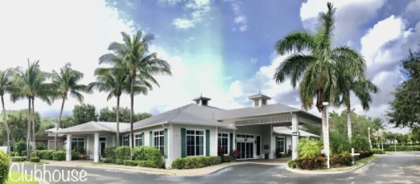 Naples Deal! Free Golf Round May 15th-OCT 15th Included!