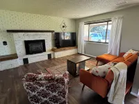 Cowgirl Casa ~ ADA accesible & kid friendly 3/2 ranch home in Montrose, CO