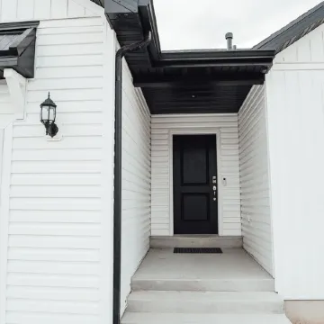 Cheerful home in quiet neighborhood