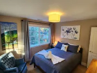 Sonoma Creek Retreat in Kenwood (31+days)- with Pool & Spa
