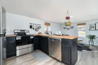 The Mulberry House: Cozy Home In Downtown Olathe