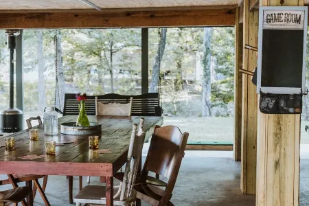 MaK’s Place on Lake Sam Rayburn